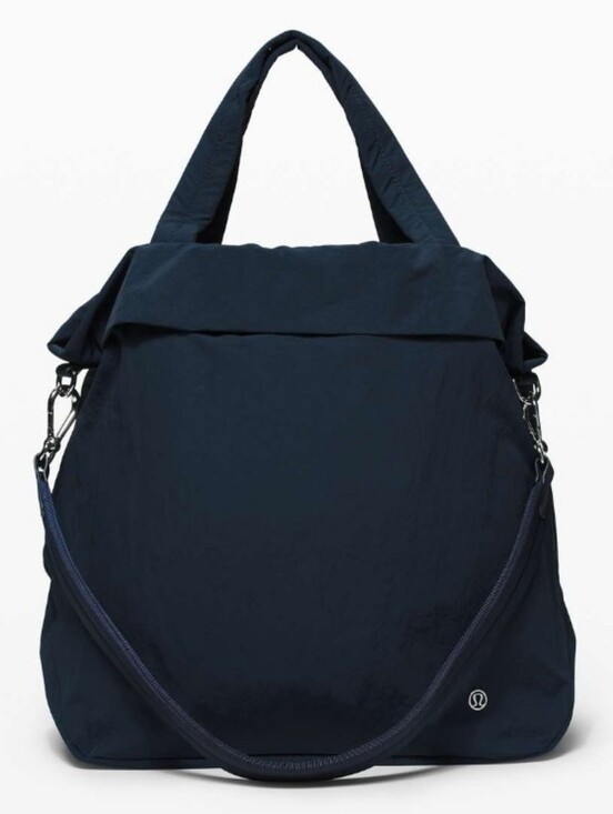 lululemon athletica Handbags - Lululemon On My Level Tote Bag 30L